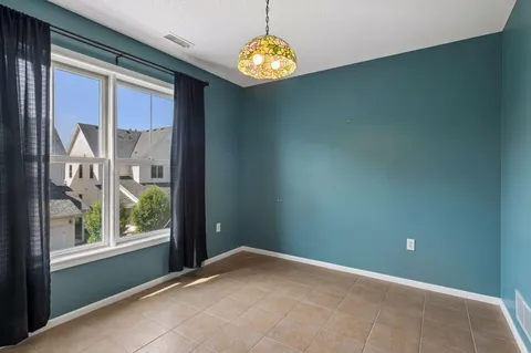 $250,000 | 2433 Columbus Court, Minneapolis, MN 55404
