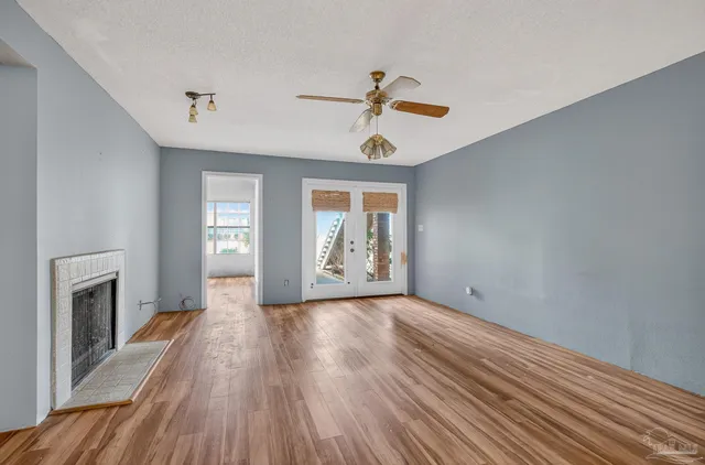 $120,000 | 5001 Grande Drive, Unit 512, Pensacola, FL 32504