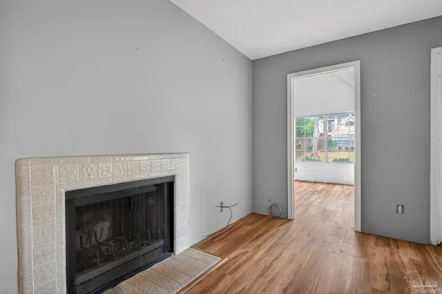 $120,000 | 5001 Grande Drive, Unit 512, Pensacola, FL 32504