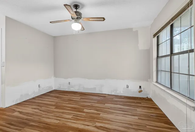 $120,000 | 5001 Grande Drive, Unit 512, Pensacola, FL 32504