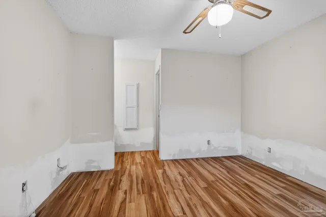 $120,000 | 5001 Grande Drive, Unit 512, Pensacola, FL 32504