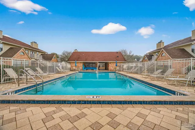 $120,000 | 5001 Grande Drive, Unit 512, Pensacola, FL 32504