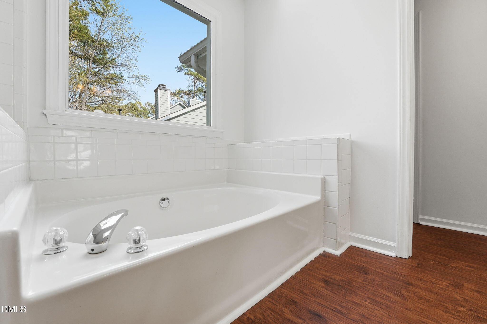 108 Kronos Lane Cary, NC 27513 - Photo 20 of 29 Primary Bathtub