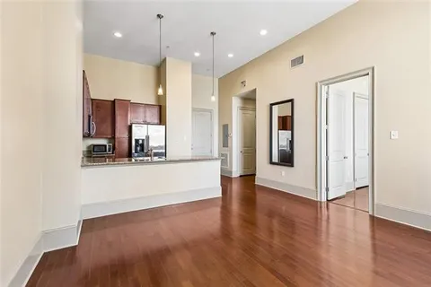 $230,000 | 1201 Canal Street, Unit 519, New Orleans, LA 70112