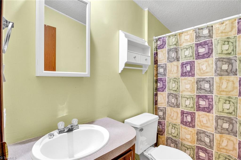968 Thomas Road Lexington, NC 27295 - Photo 24 of 37 Gallery Image 24