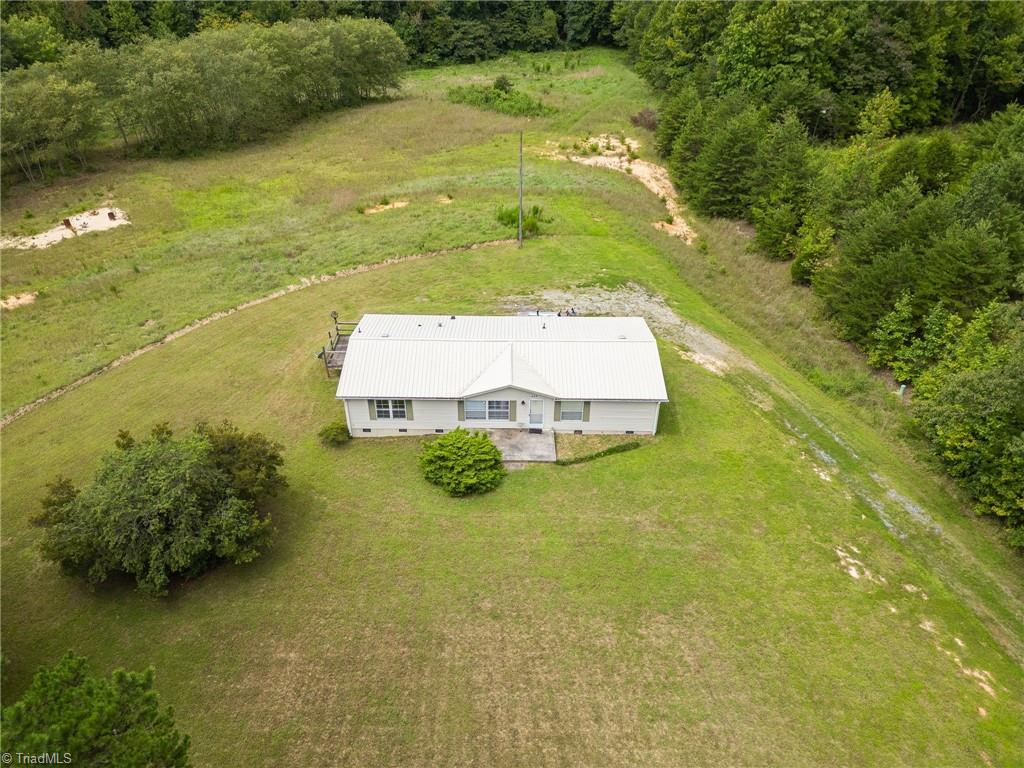 968 Thomas Road Lexington, NC 27295 - Photo 3 of 37 Gallery Image 3