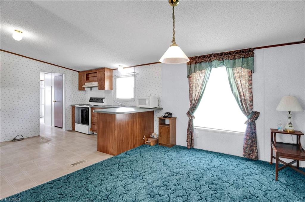 968 Thomas Road Lexington, NC 27295 - Photo 10 of 37 Gallery Image 10
