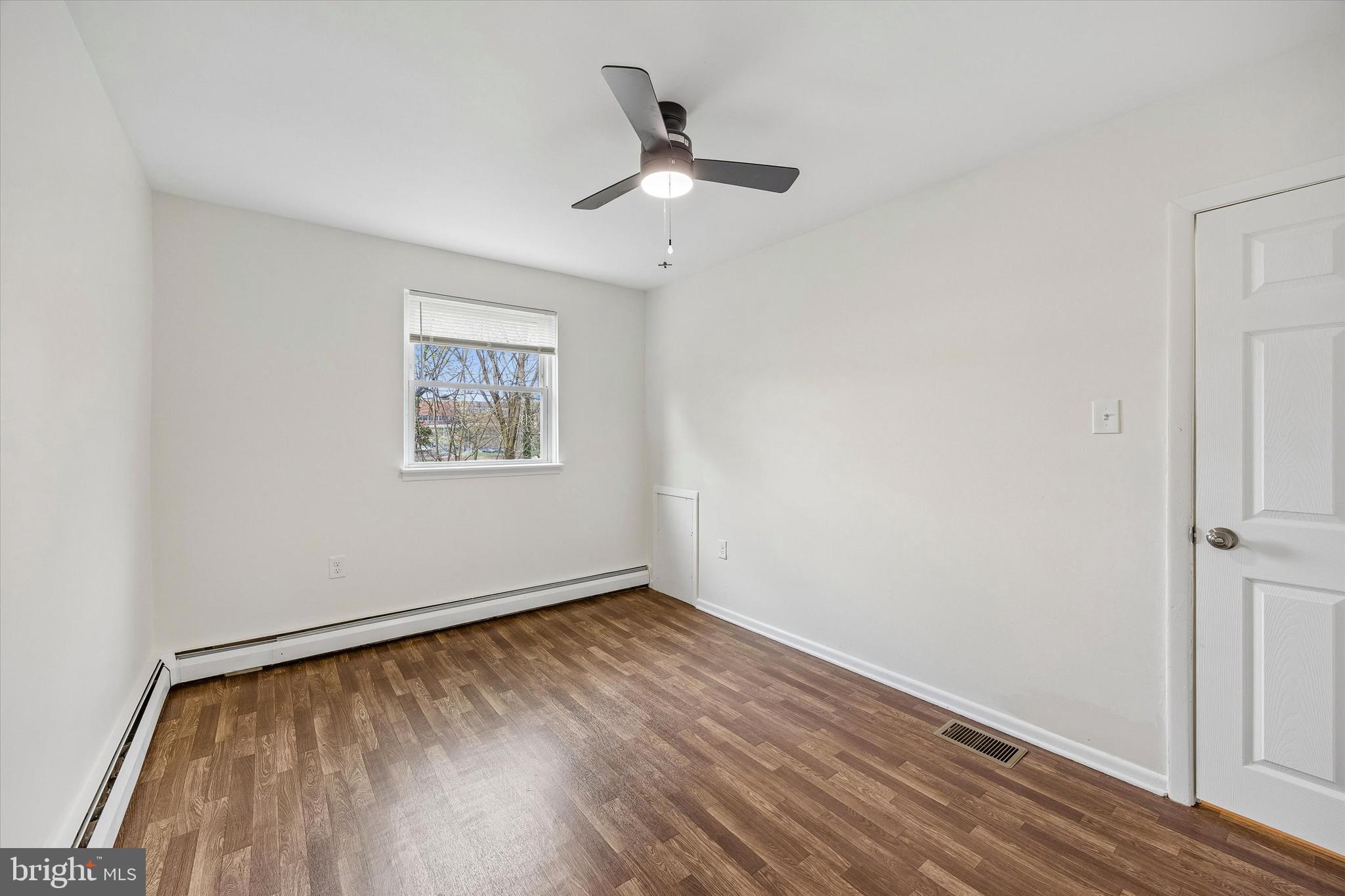 362 Ripka Street Philadelphia, PA 19128 - Photo 11 of 15