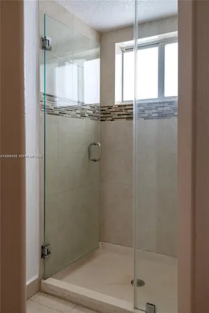 $4,000 | 15981 Southwest 54th Terrace, Miami, FL 33185