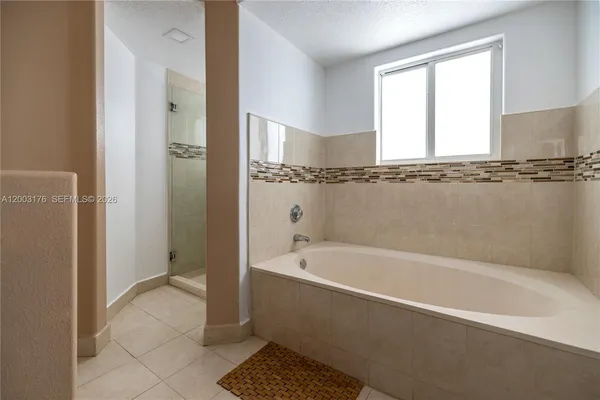 $4,000 | 15981 Southwest 54th Terrace, Miami, FL 33185