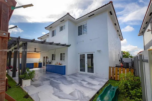 $4,000 | 15981 Southwest 54th Terrace, Miami, FL 33185