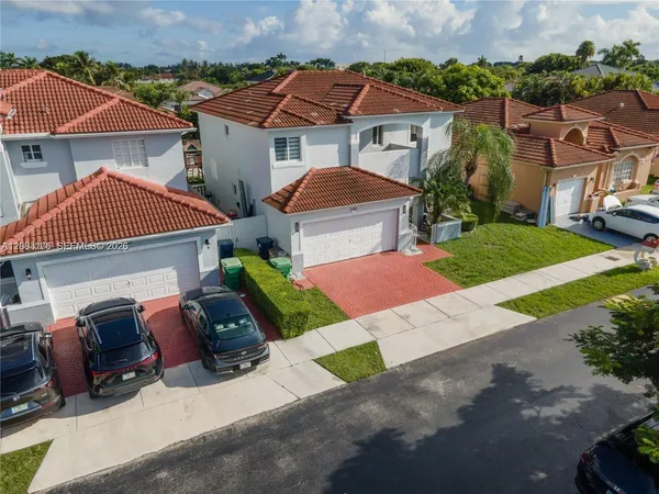 $4,000 | 15981 Southwest 54th Terrace, Miami, FL 33185
