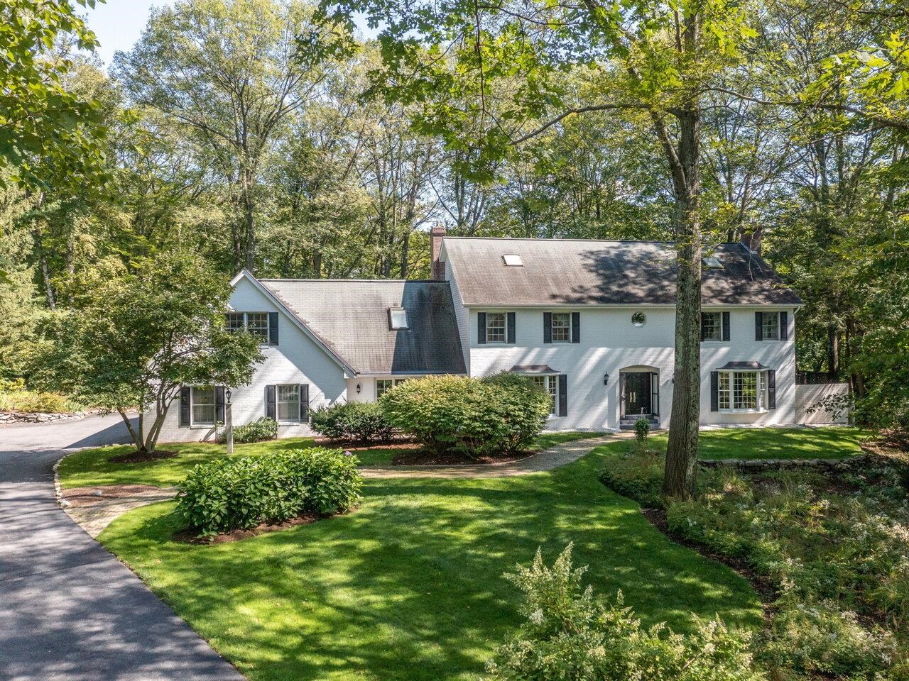 78 Crescent Road Burlington, VT 05401 - Photo 1 of 40