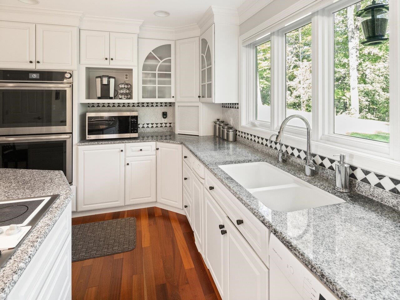 78 Crescent Road Burlington, VT 05401 - Photo 14 of 40