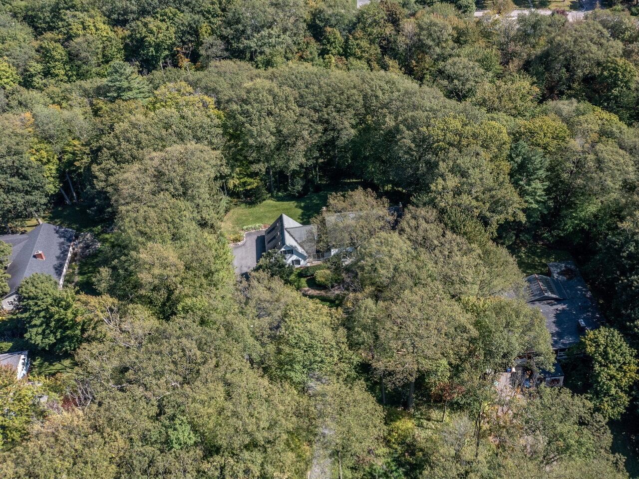 78 Crescent Road Burlington, VT 05401 - Photo 2 of 40