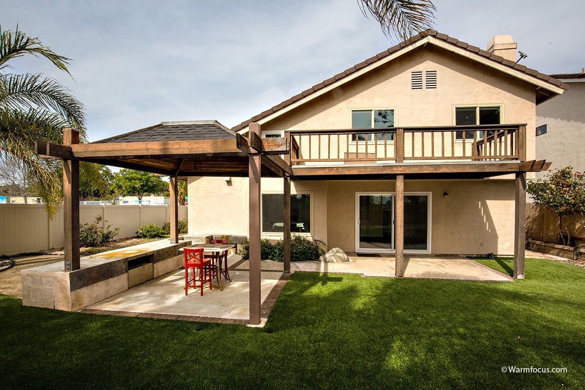 1604 Splitrail Drive Encinitas, CA 92024 - Photo 11 of 25 Easy Turf yard for low maintenance!