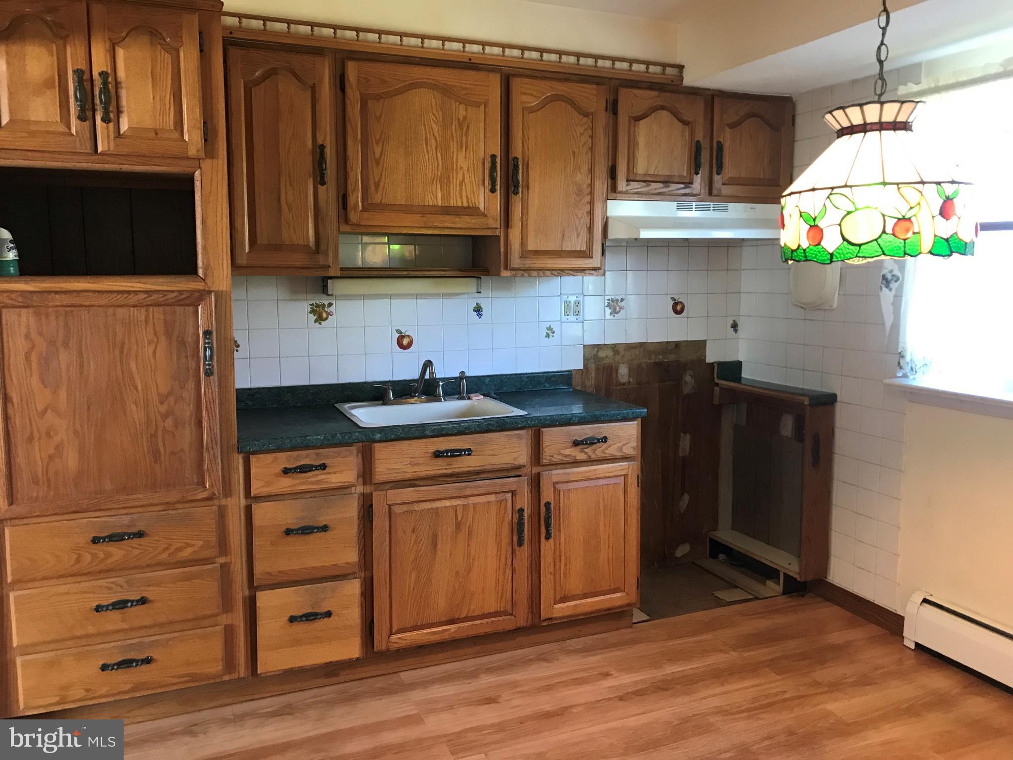 9974 Dungan Road Philadelphia, PA 19115 - Photo 8 of 30 Kitchen