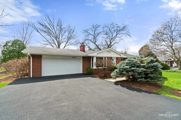 $364,900 | 1005 Meadow Lane, Elgin, IL 60123