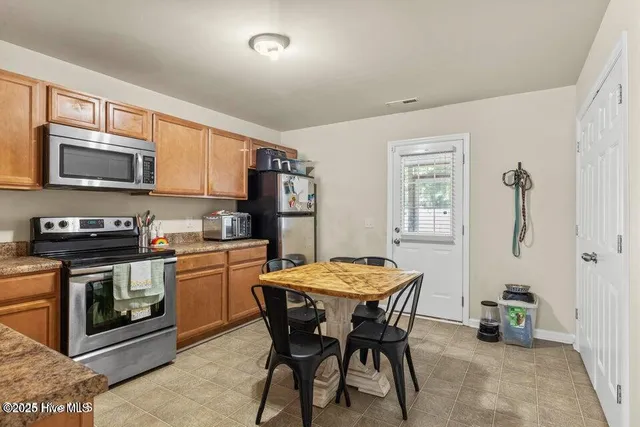 $1,350 | 416 Caldwell Loop, Jacksonville, NC 28546