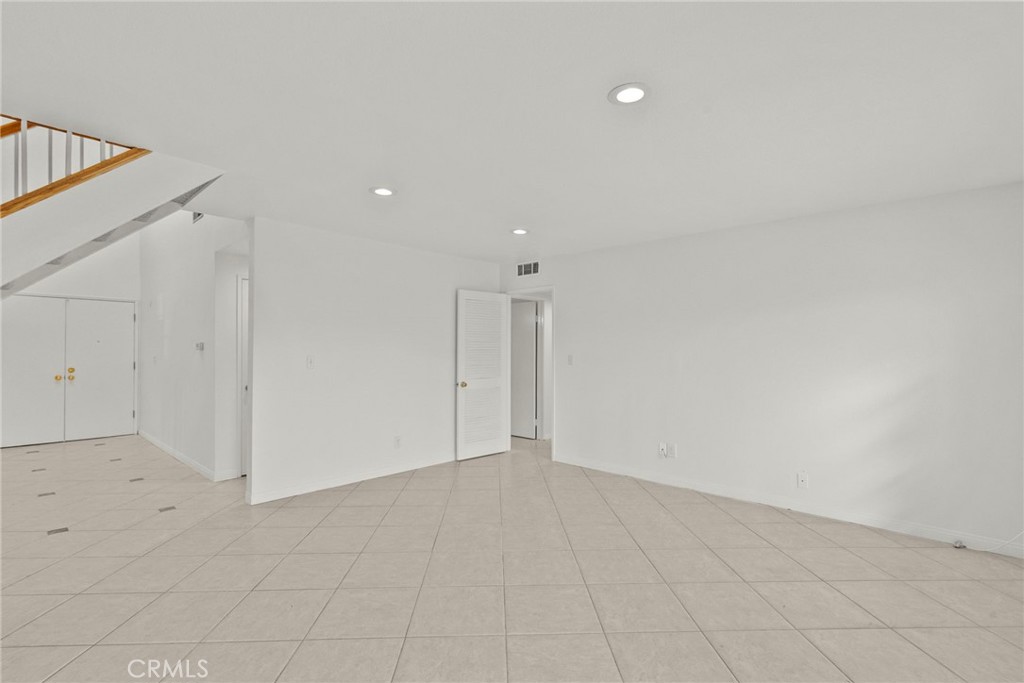 25550 Old Course Way Valencia, CA 91355 - Photo 11 of 48 Dining room by stairs