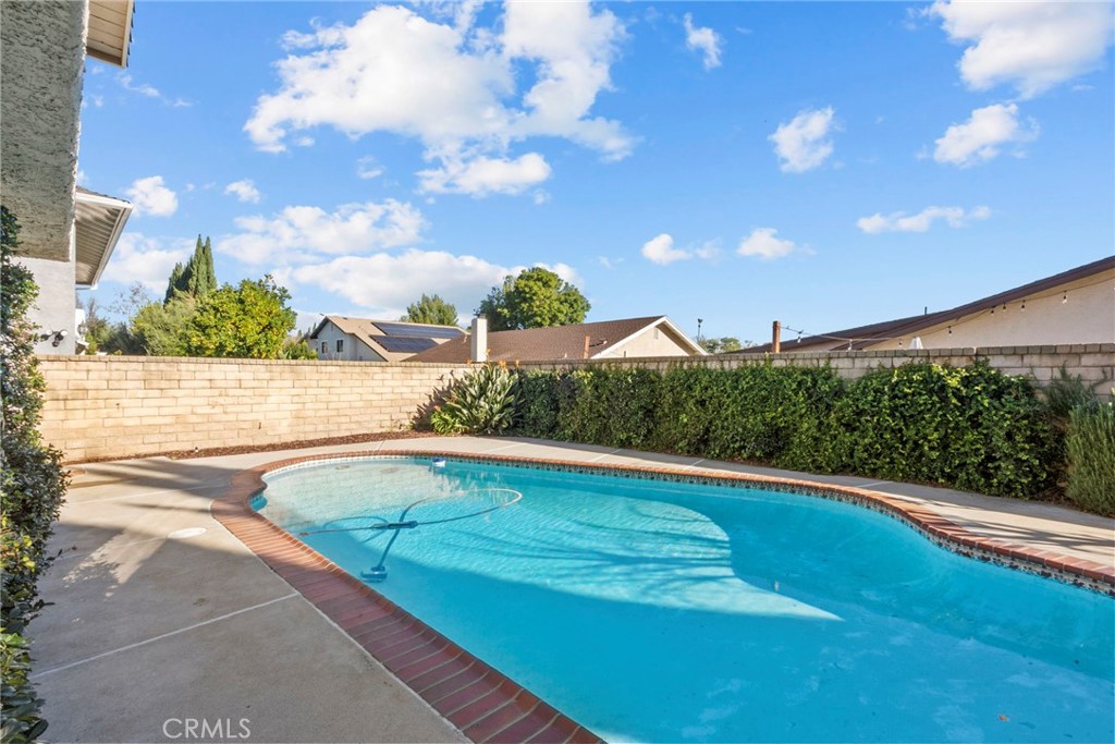 25550 Old Course Way Valencia, CA 91355 - Photo 43 of 48 Pool