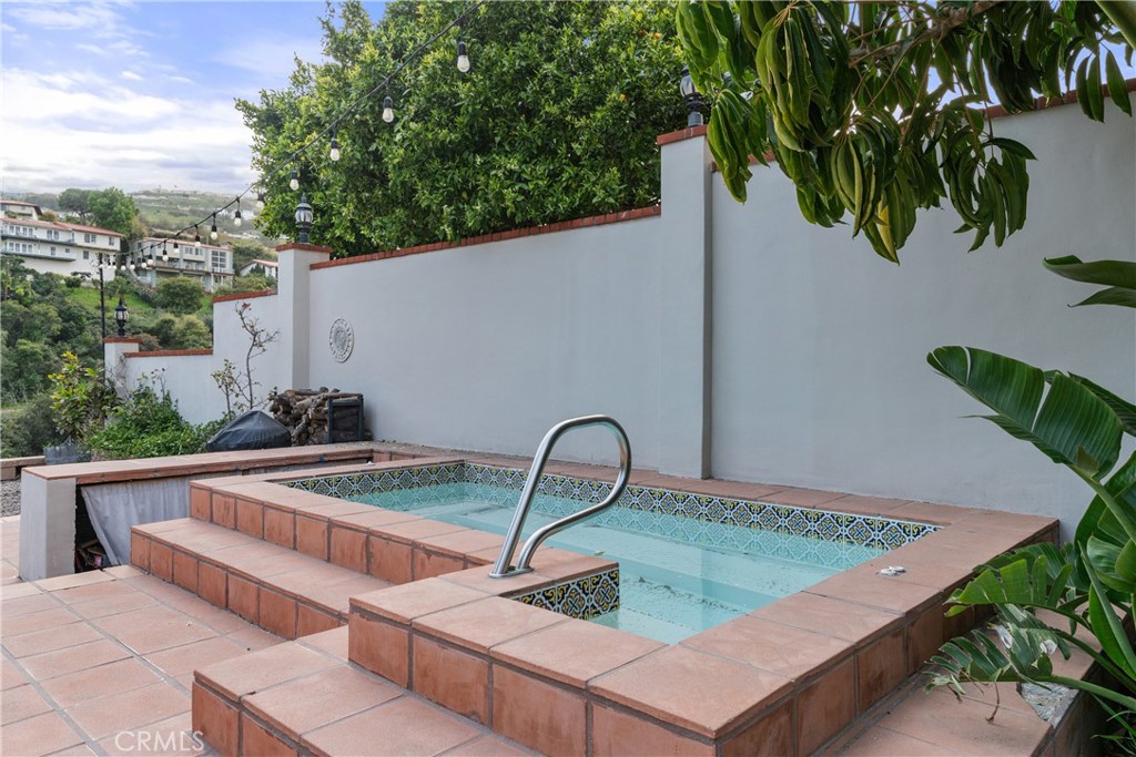6608 Via Siena Rancho Palos Verdes, CA 90275 - Photo 10 of 52 a view of a sink and table in the patio
