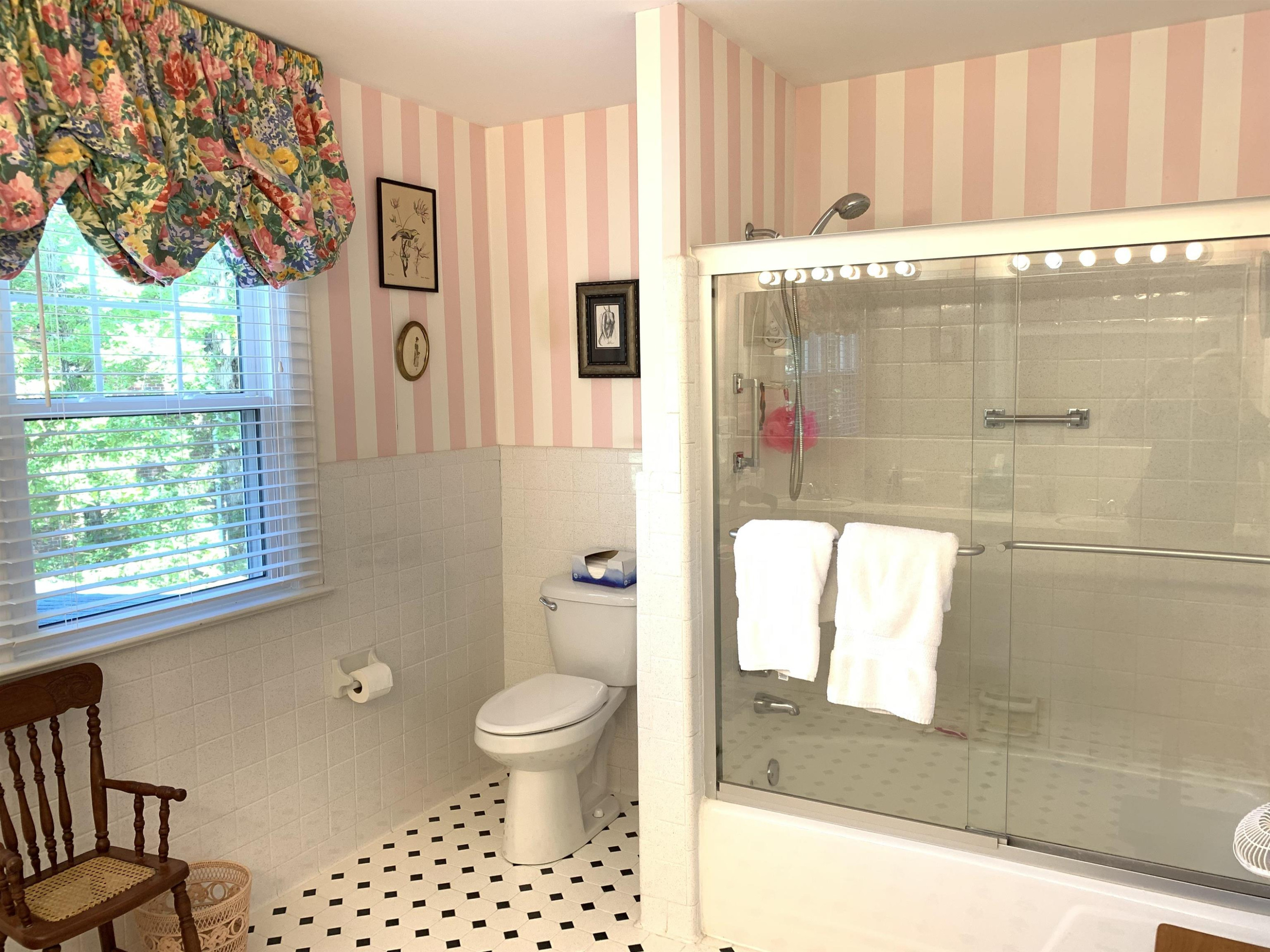1100 Bancroft Street Raleigh, NC 27612 - Photo 13 of 25 Primary Bathroom