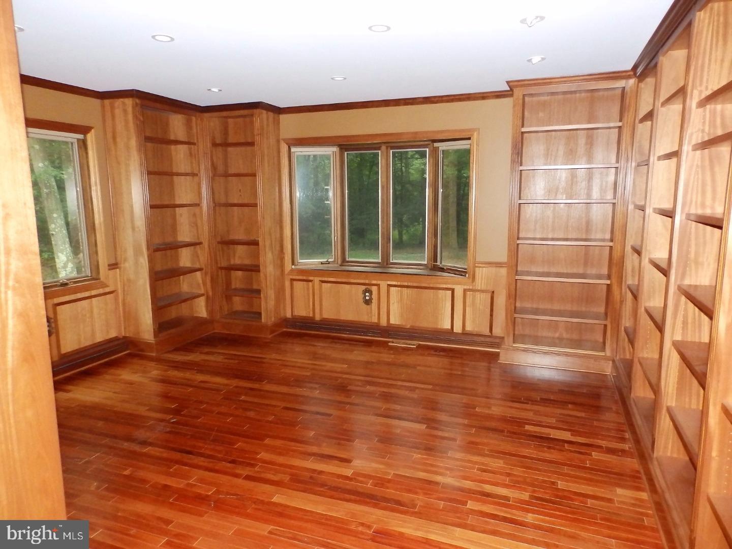 1322 Commissioners Road Mullica Hill, NJ 08062 - Photo 11 of 25