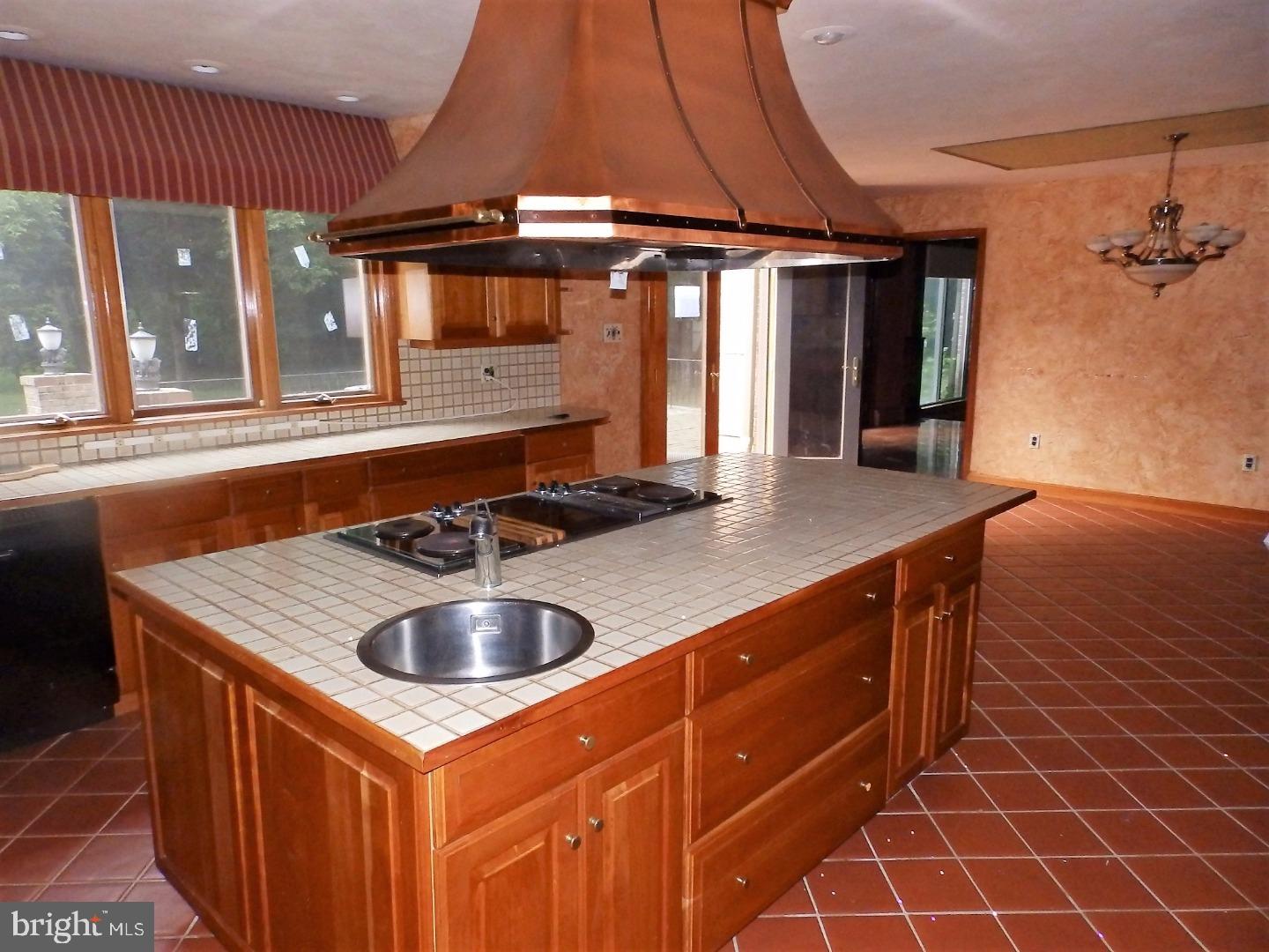 1322 Commissioners Road Mullica Hill, NJ 08062 - Photo 14 of 25