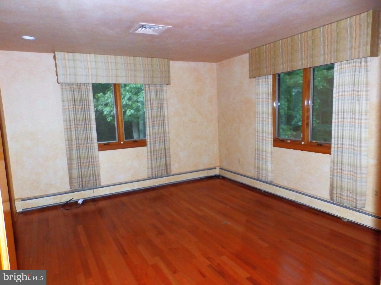 1322 Commissioners Road Mullica Hill, NJ 08062 - Photo 19 of 25