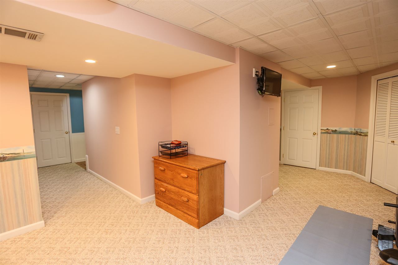 139 Byam Road New Boston, NH 03070 - Photo 24 of 38
