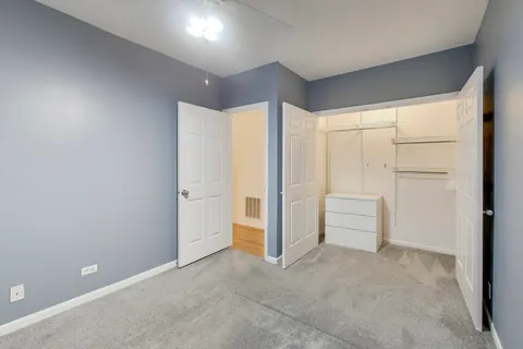 $249,900 | 1636 West Melrose Street, Unit 203, Chicago, IL 60657