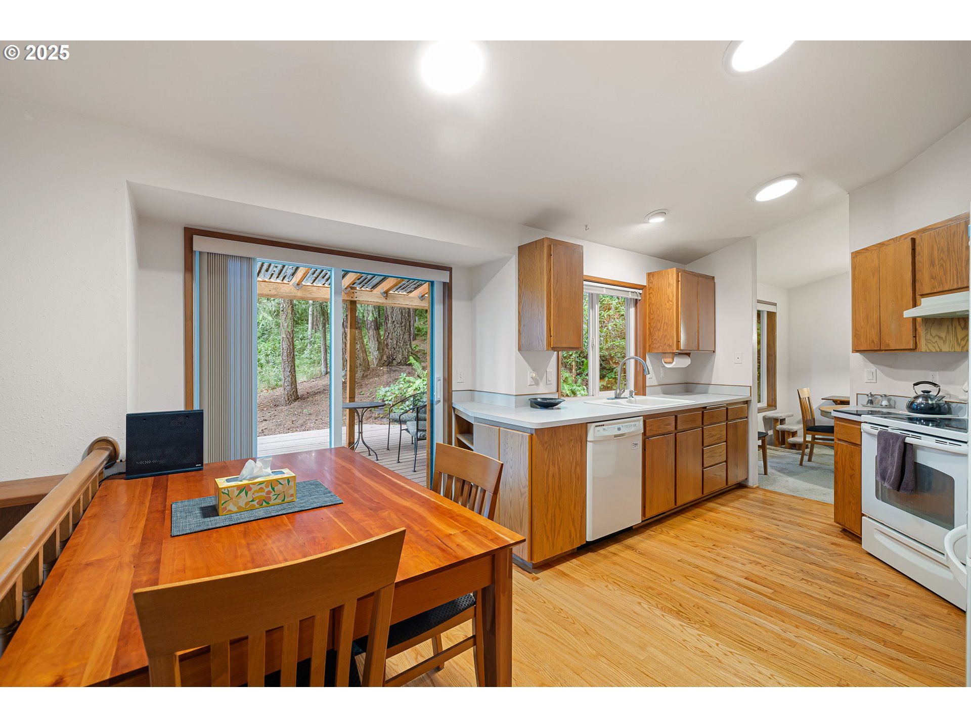 3401 Agate Street Eugene, OR 97405 - Photo 25 of 47