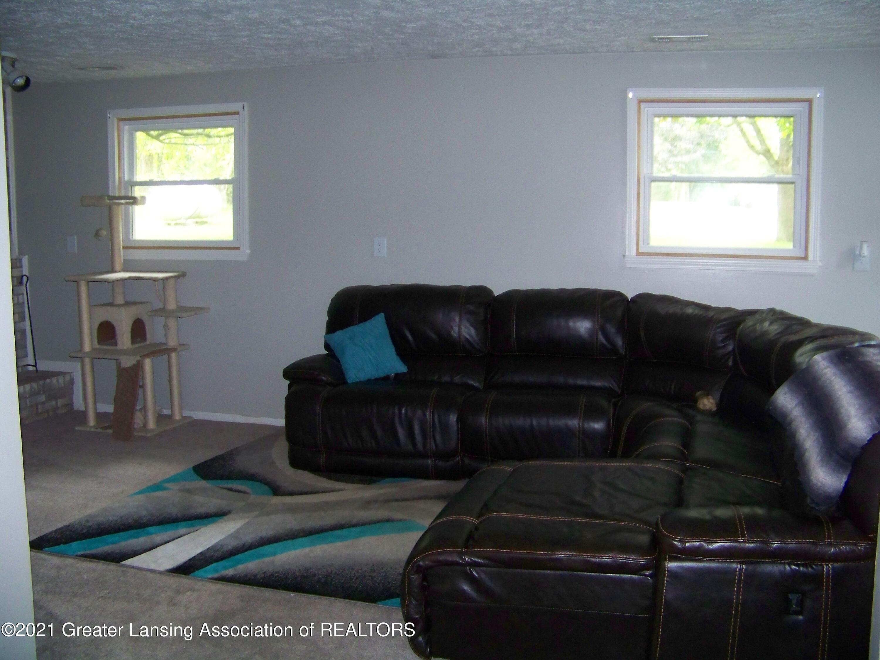 3012 North Stewart Road Charlotte, MI 48813 - Photo 10 of 22 100_2690