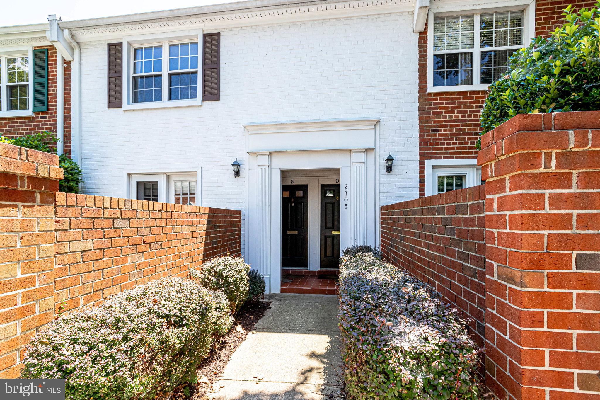 2705 South Walter Reed Drive, Unit B Arlington, VA 22206 - Photo 1 of 31 a view of a entryway of the house