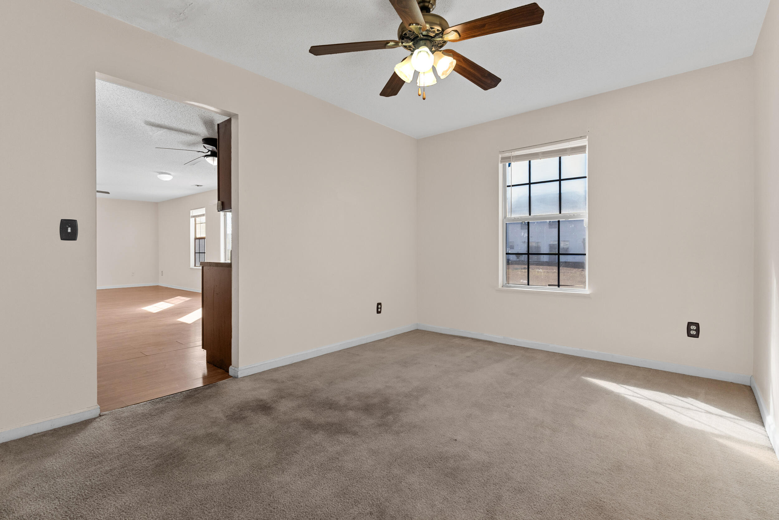 245 Fox Grove Circle Columbia, SC 29229 - Photo 8 of 32 8_dsc02945