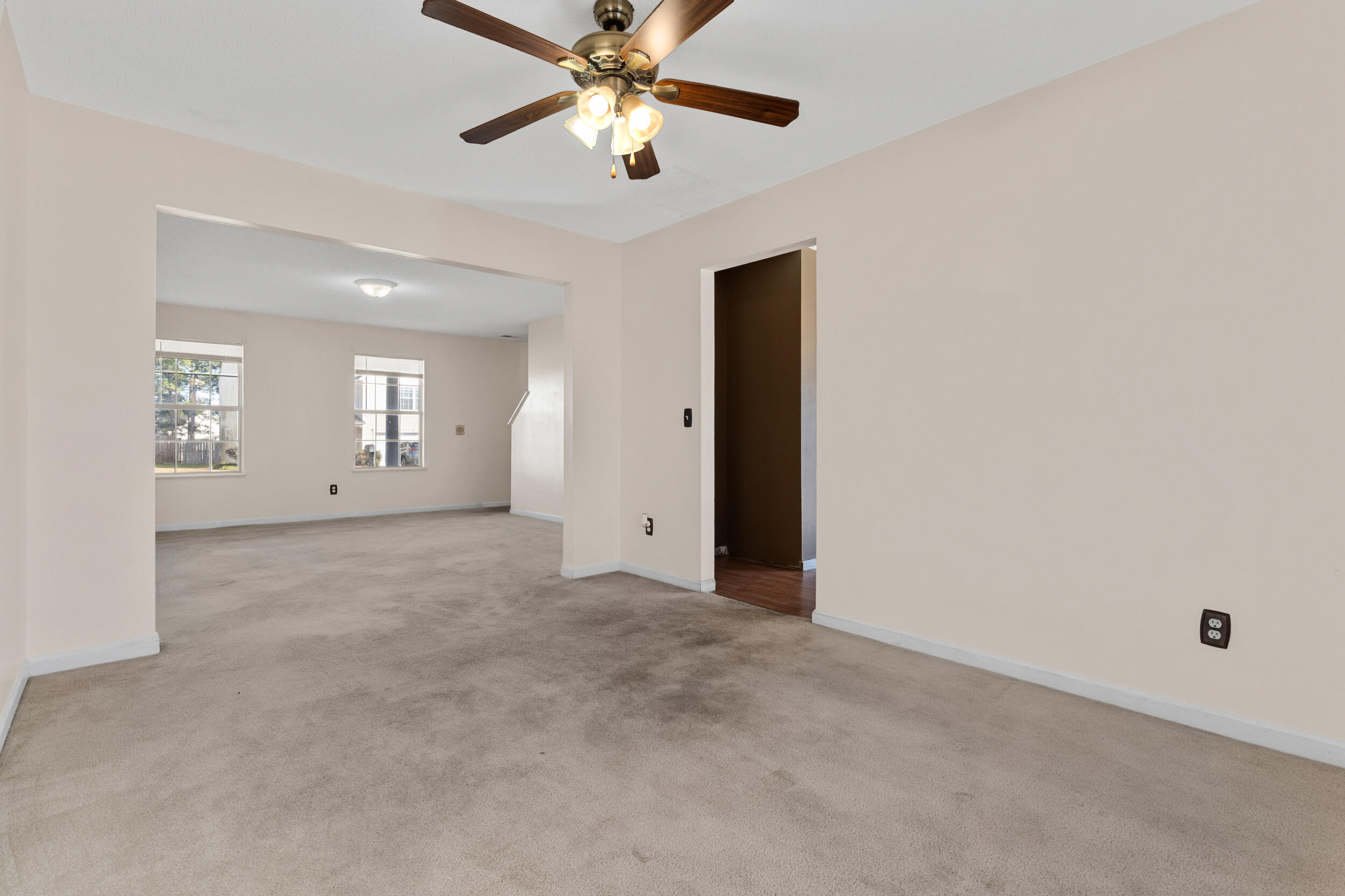 245 Fox Grove Circle Columbia, SC 29229 - Photo 9 of 32 9_dsc02951