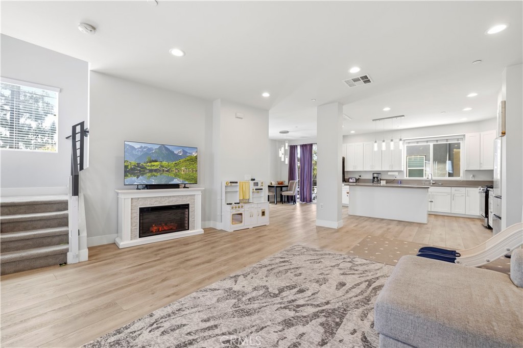 7960 Telegraph Road Downey, CA 90240 - Photo 7 of 59