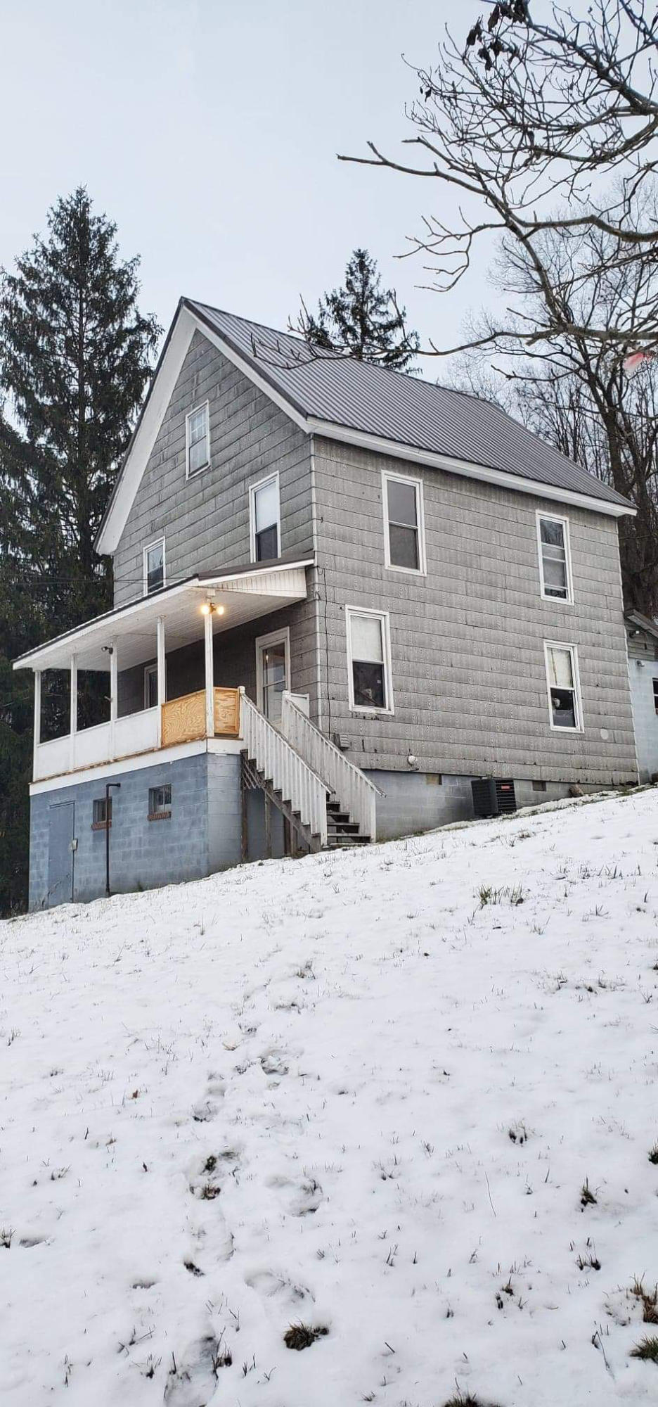 316 Mac Donald Loop Rd Mount Mount Hope, WV 25880 - Photo 1 of 34 Gallery Image 1