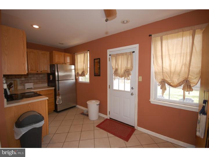 6 Edward Road Hatboro, PA 19040 - Photo 9 of 20
