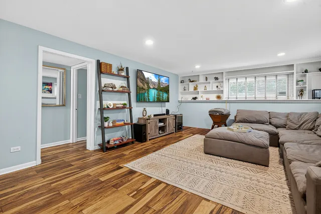 $539,000 | 185 North Happ Road, Northfield, IL 60093