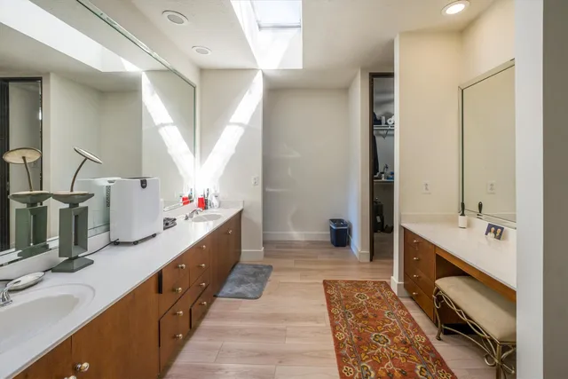 $775,000 | 146 Billandrea Lane, Conroe, TX 77304