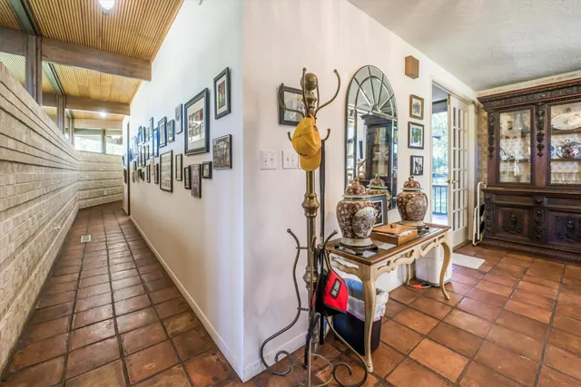 $775,000 | 146 Billandrea Lane, Conroe, TX 77304