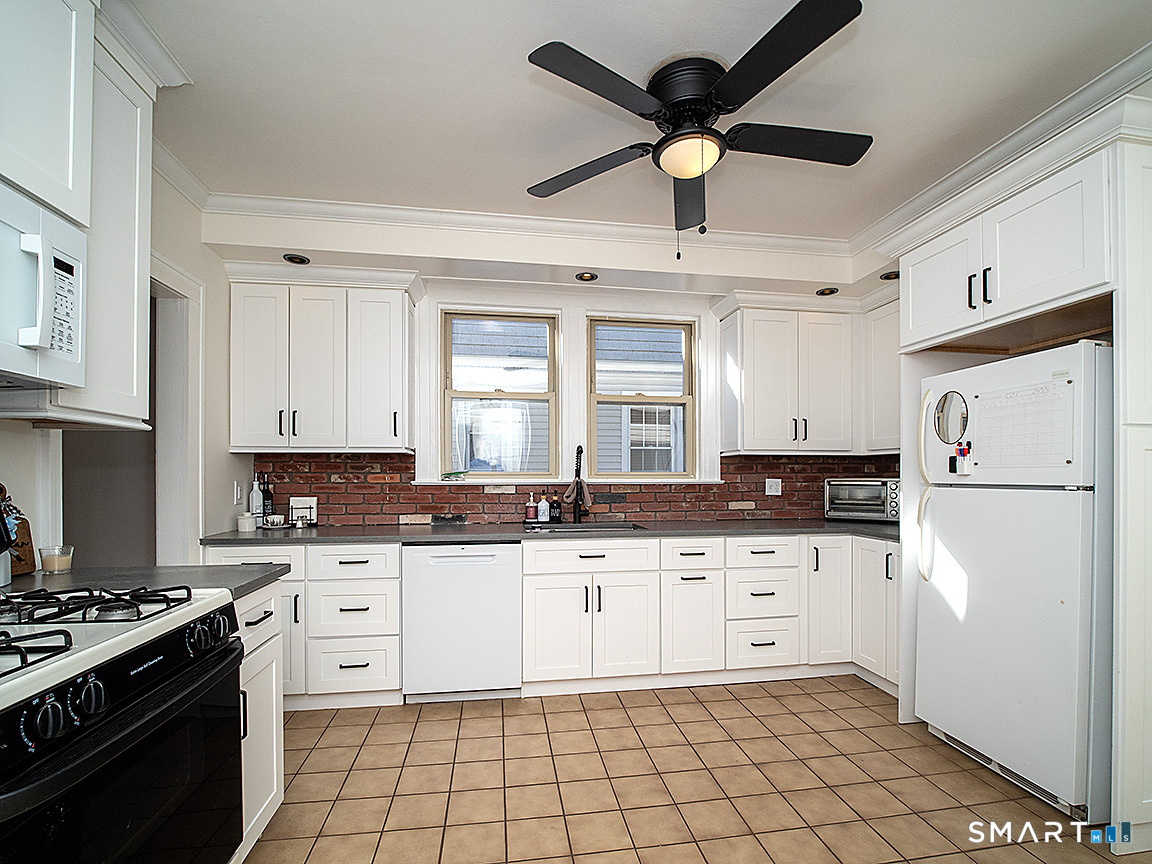 30 Coram Street Hamden, CT 06517 - Photo 34 of 38