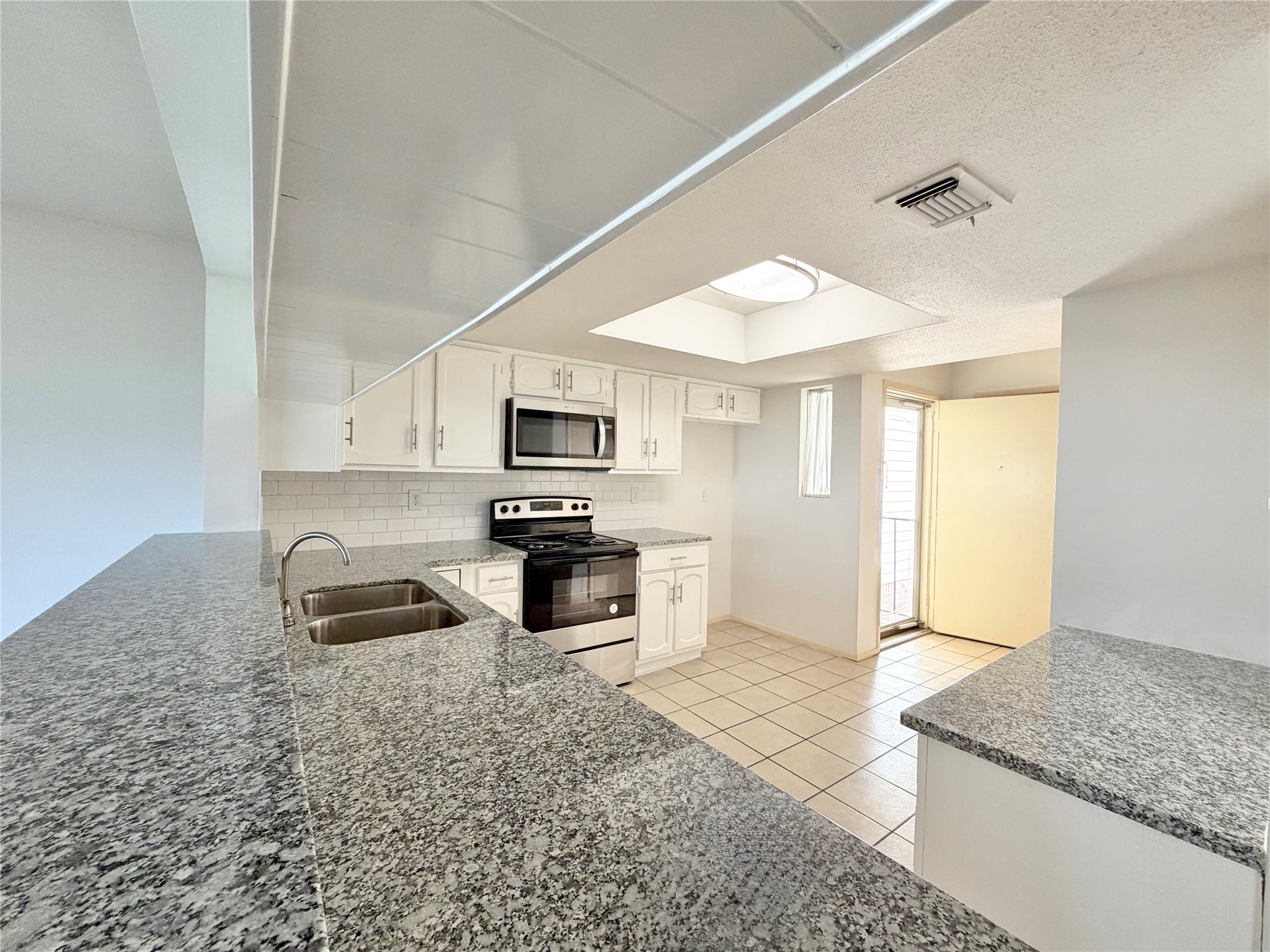 14555 Wunderlich Drive, Unit 2602 Houston, TX 77069 - Photo 12 of 30