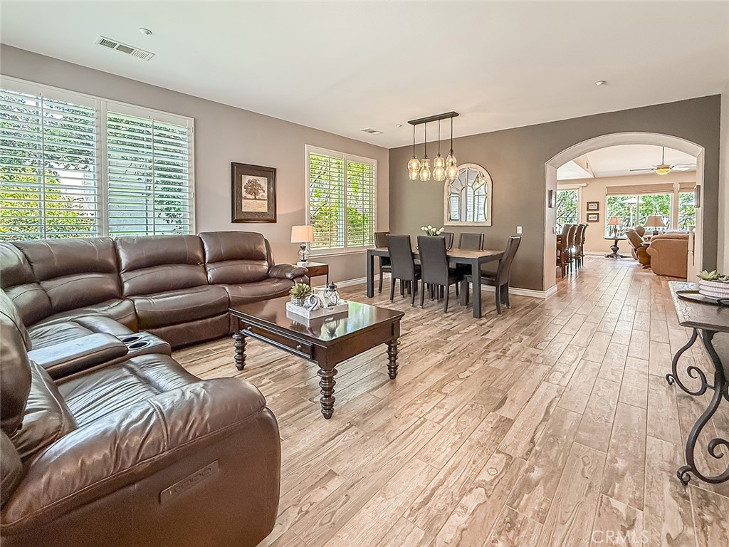 5257 Huckleberry Oak Street Simi Valley, CA 93063 - Photo 6 of 50
