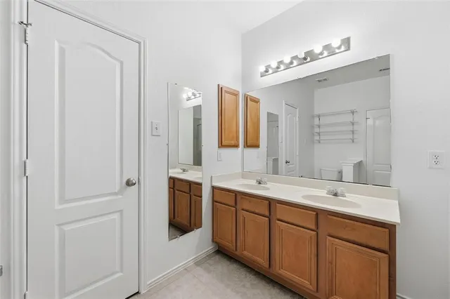 $449,000 | 309 Moonlight Drive, Euless, TX 76039