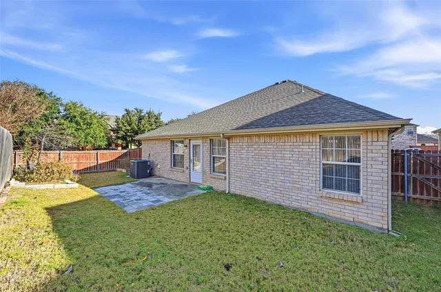 $449,000 | 309 Moonlight Drive, Euless, TX 76039