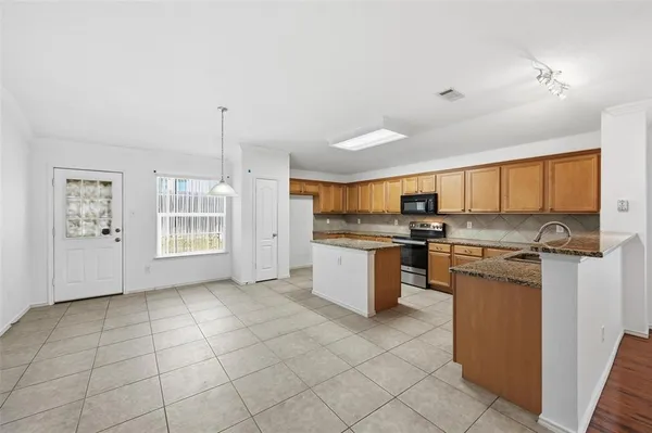 $425,000 | 309 Moonlight Drive, Euless, TX 76039