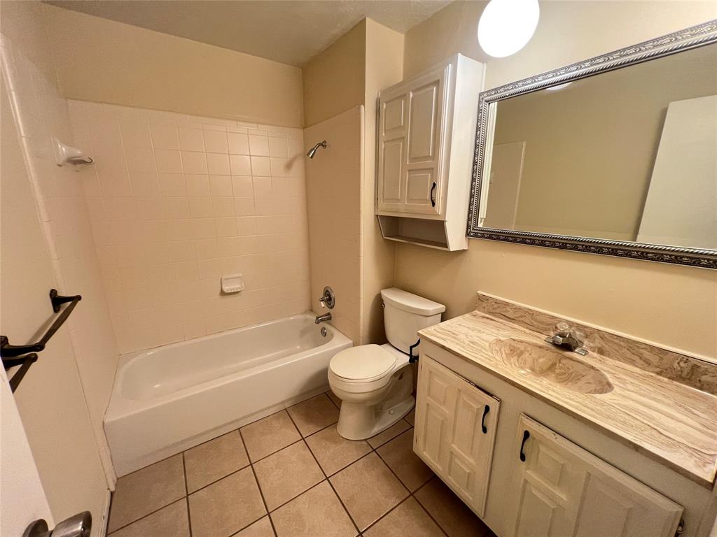 2107 Victoria Road Carrollton, TX 75007 - Photo 38 of 39